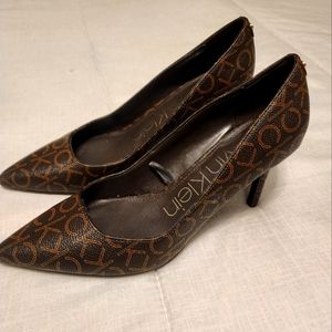 Calvin Klein Pumps